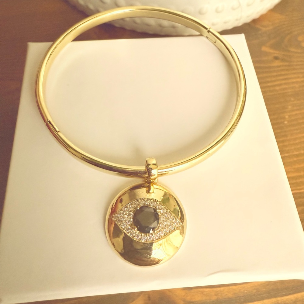 Eye charm bracelet
